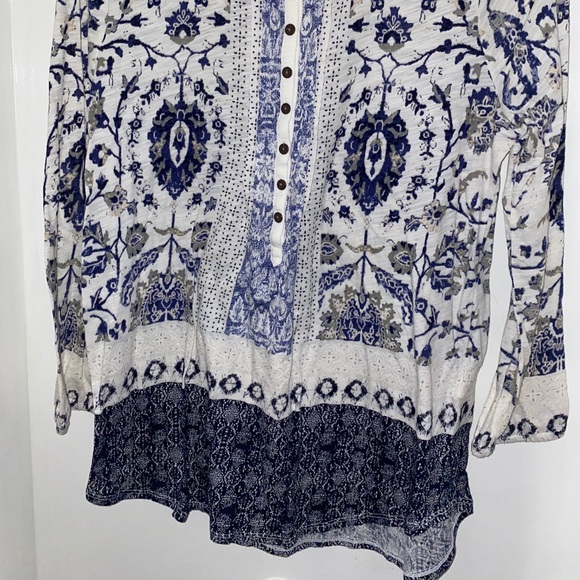 Blouse - Picture 3 of 3